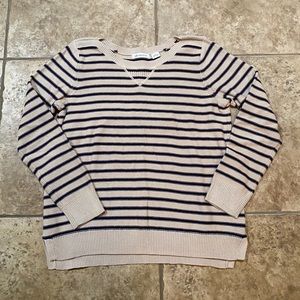 🎄Liz Claiborne Sweater🎄